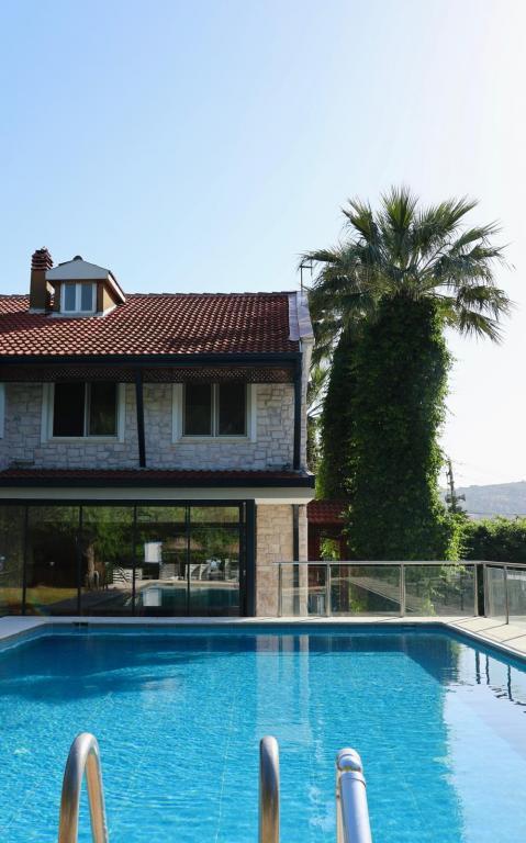 Foça İlçayto Rooms & Butik Pansiyon (+12 Adults Only) — 4