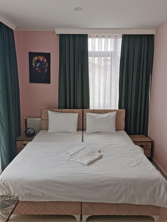 Garden Terrace Otel — 2