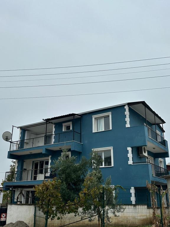 Gürleyen Butik Çiğli — 1