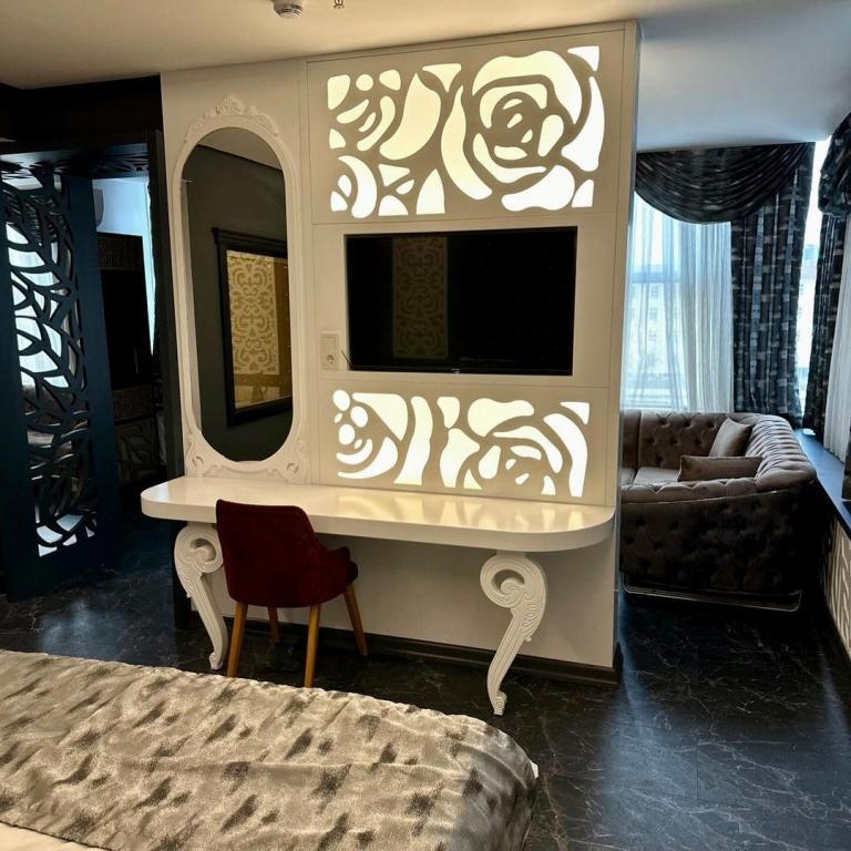 Golden Rose Deluxe Hotel — 7