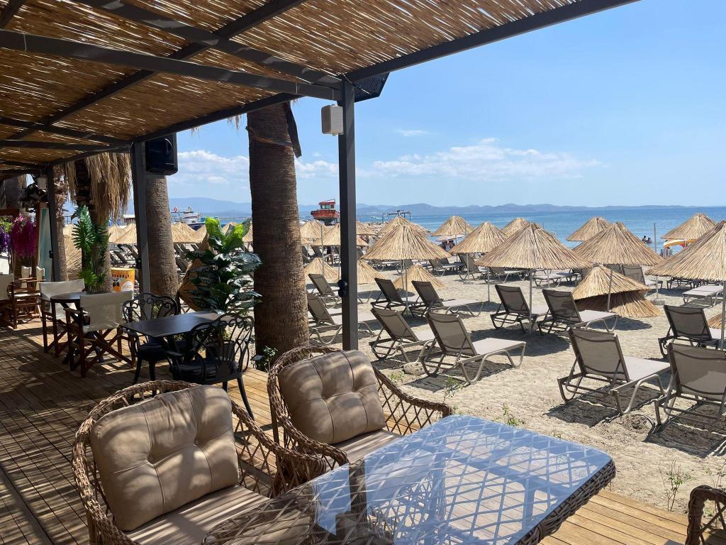 Grand Cennet Beach Hotel — 2