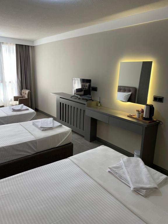 Grand Cennet Beach Hotel — 9