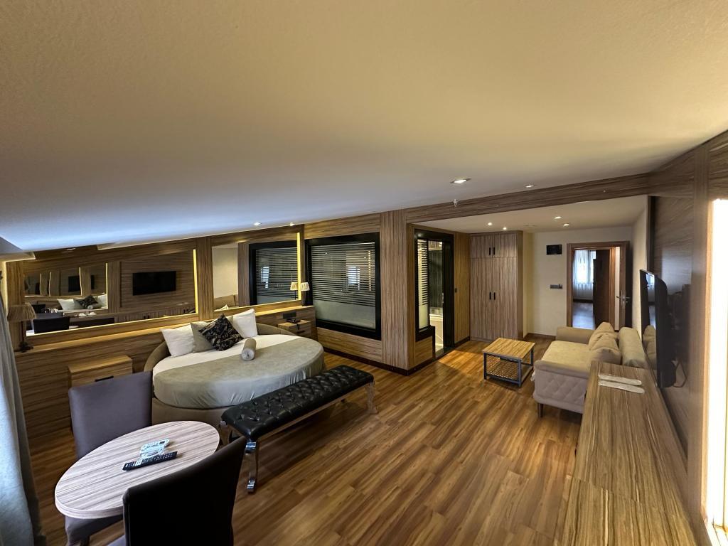 Gümüş Palace Suites Gaziosmanpaşa — 1