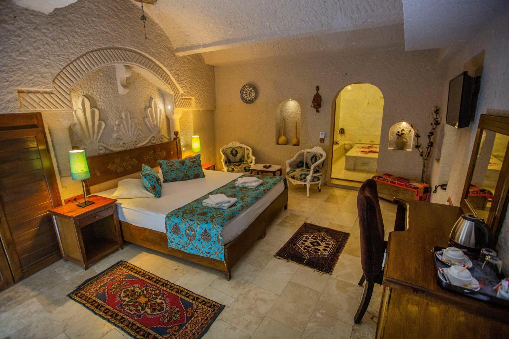 Hermes Cave Hotel — 5