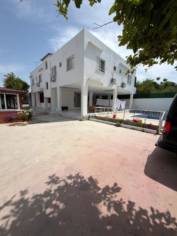 Küçük Aile Pansiyonu — 6