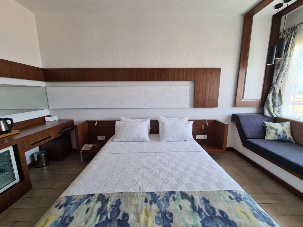 Karakaş Otel — 9