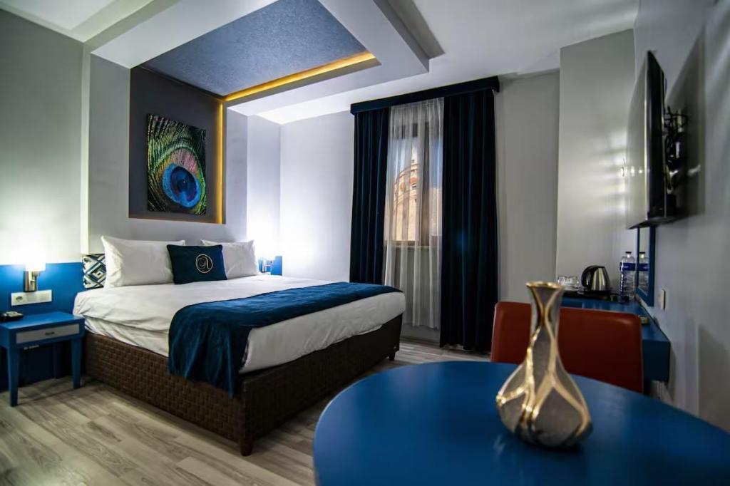 Lapis Inn Hotel (Ex Ambassador) — 9