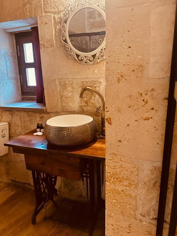 Lavinia Cappadocia Cave — 10