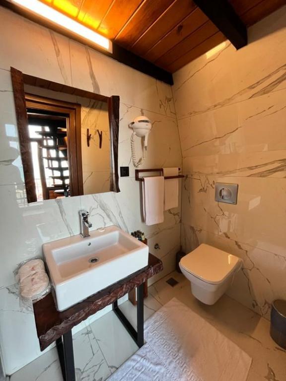 Loya Butik Otel — 8