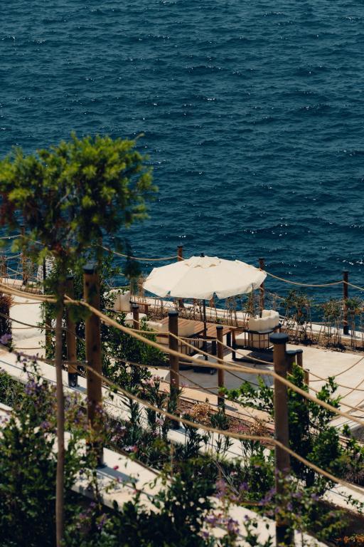 Lures Hotel & Beach Club — 3