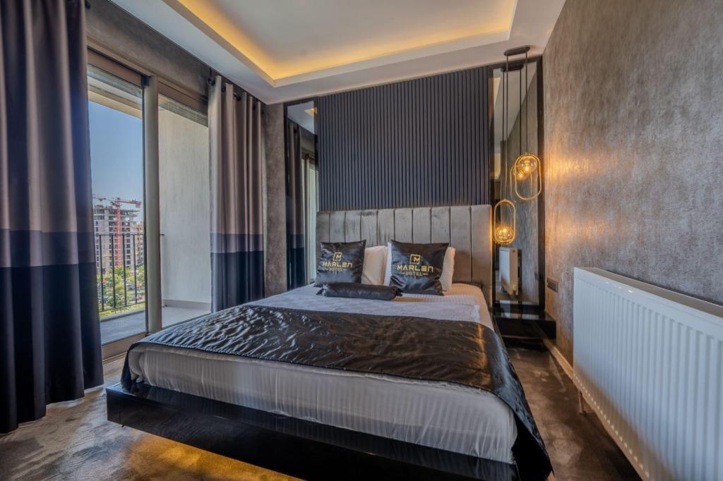 Marlen Hotel Bayraklı — 10