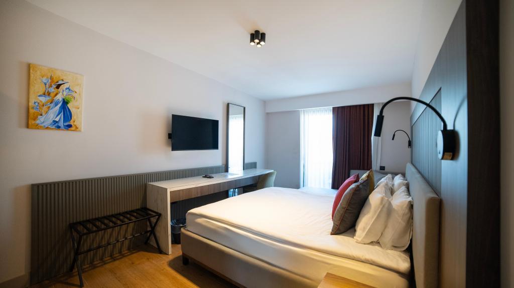 Mira inn lara — 6