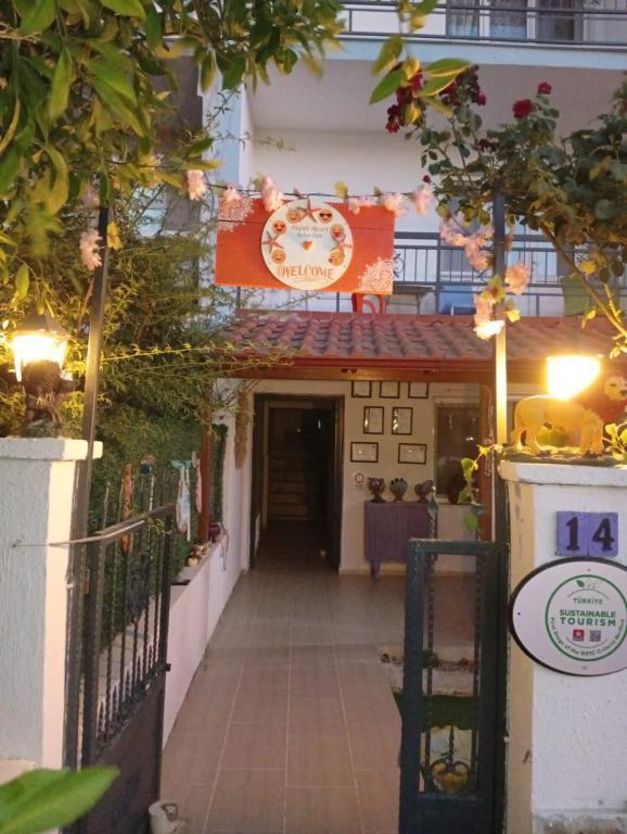 Neşeli Pansiyon Cafe Sığacık — 3