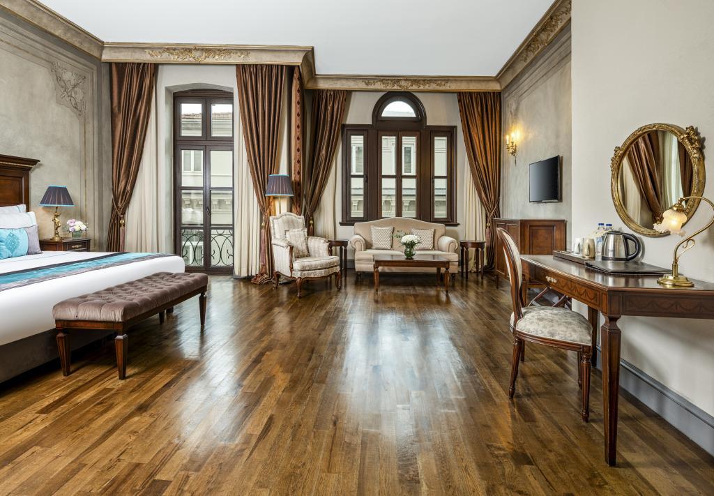 Palazzo Donizetti Hotel — 4
