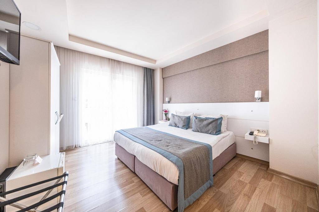 Parion House Hotel — 8