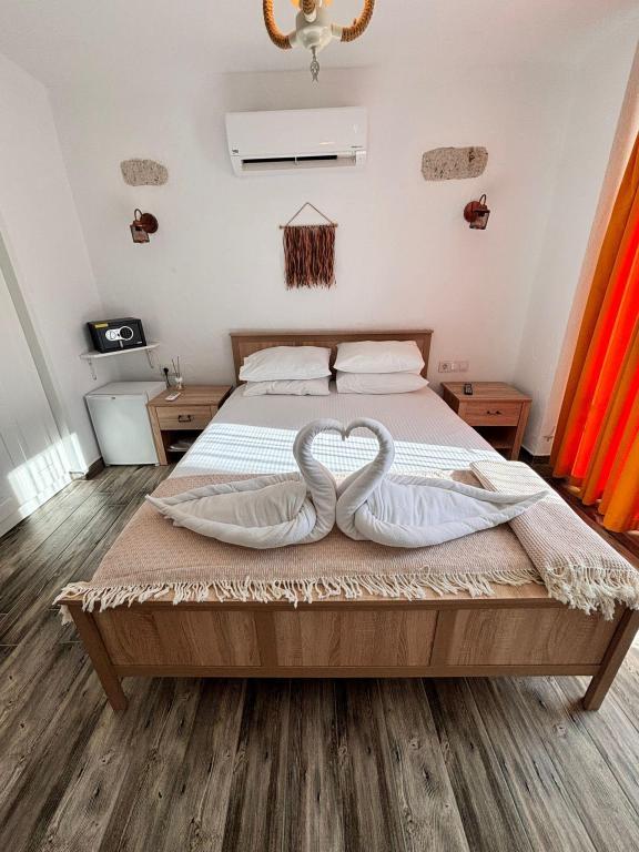 Paris Alaçatı Butik Otel — 7