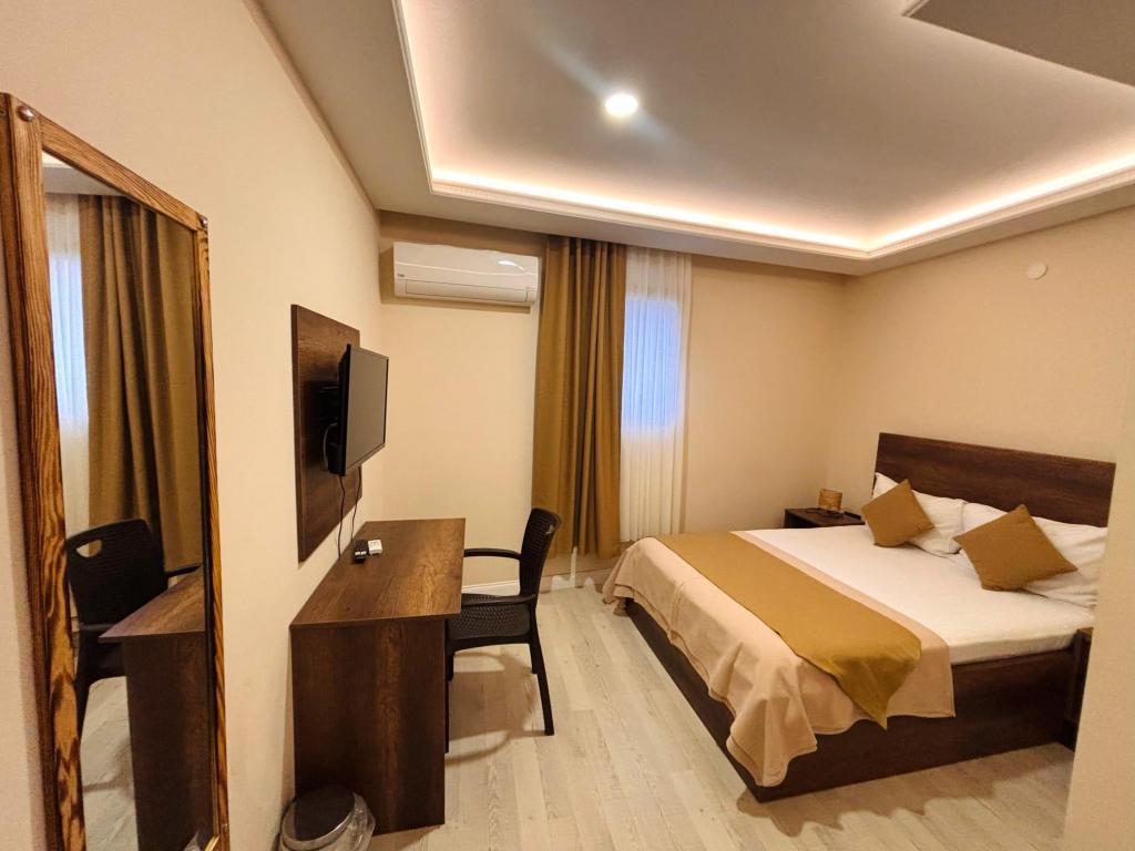 Perla Blanca Hotel — 6