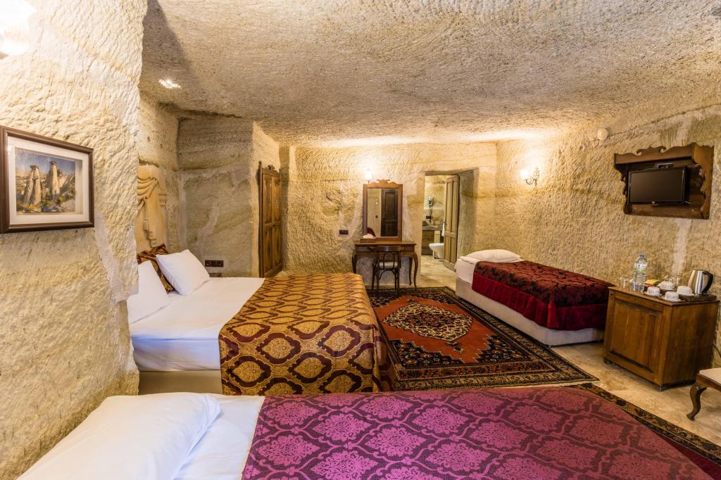 Phocas Cave Suites — 4