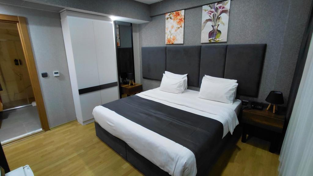 Queen Palace Hotel — 7