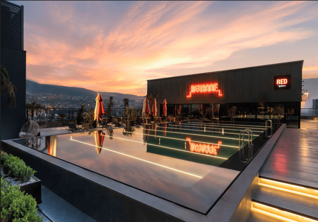 Radisson RED İzmir Point Bornova — 1