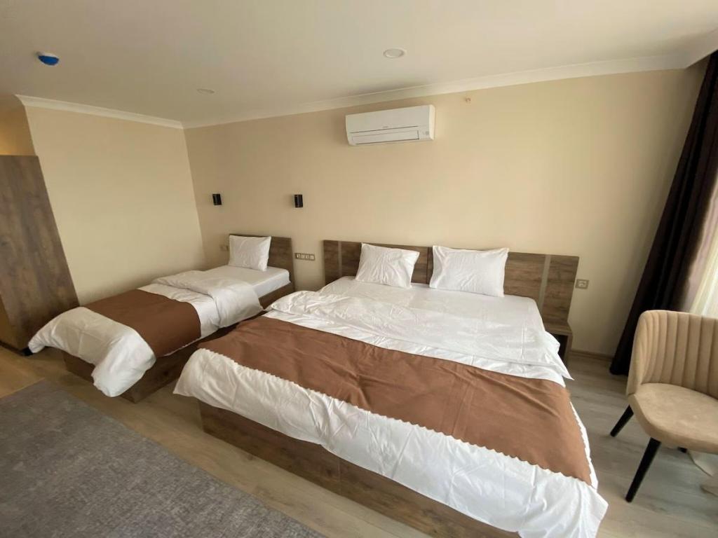 Rena Grand Residence & Suite — 10