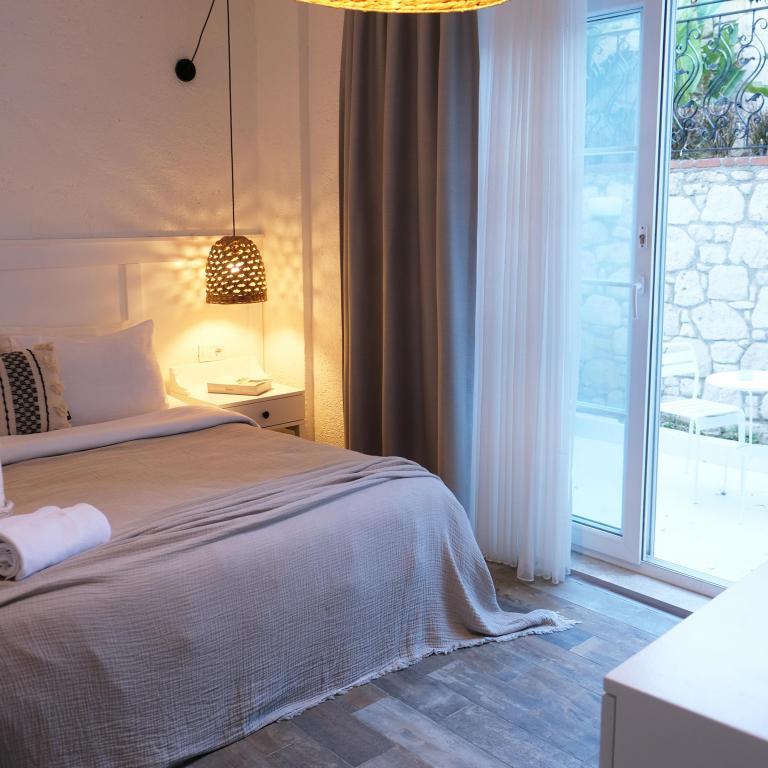 Sandal Alaçatı (+12 Adult Only) — 6