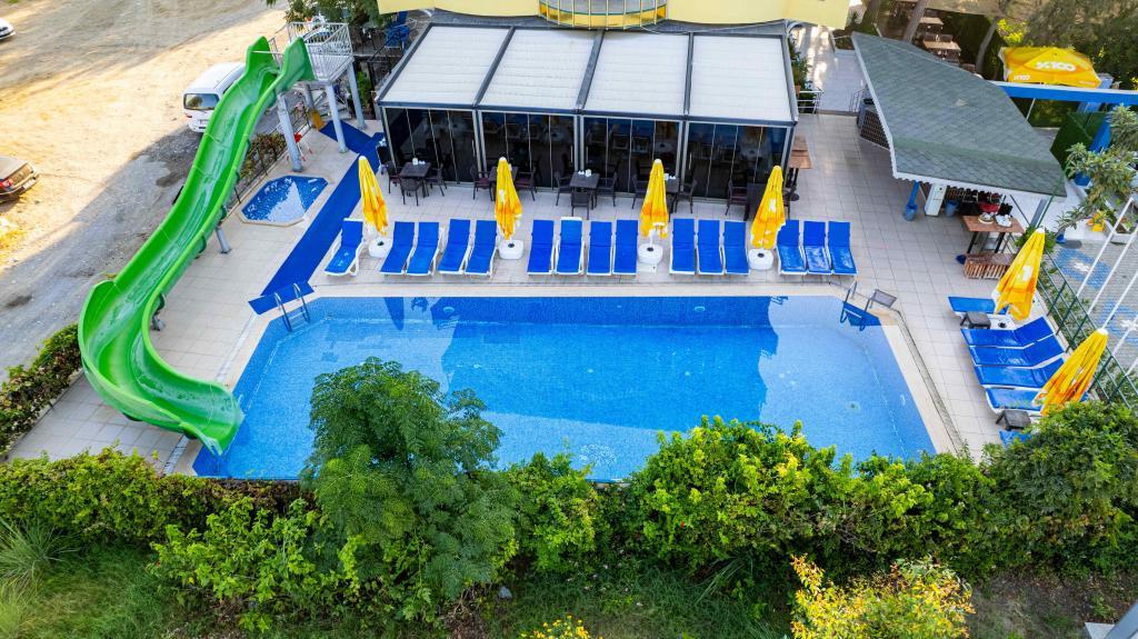 Selinus Beach Club Hotel — 4