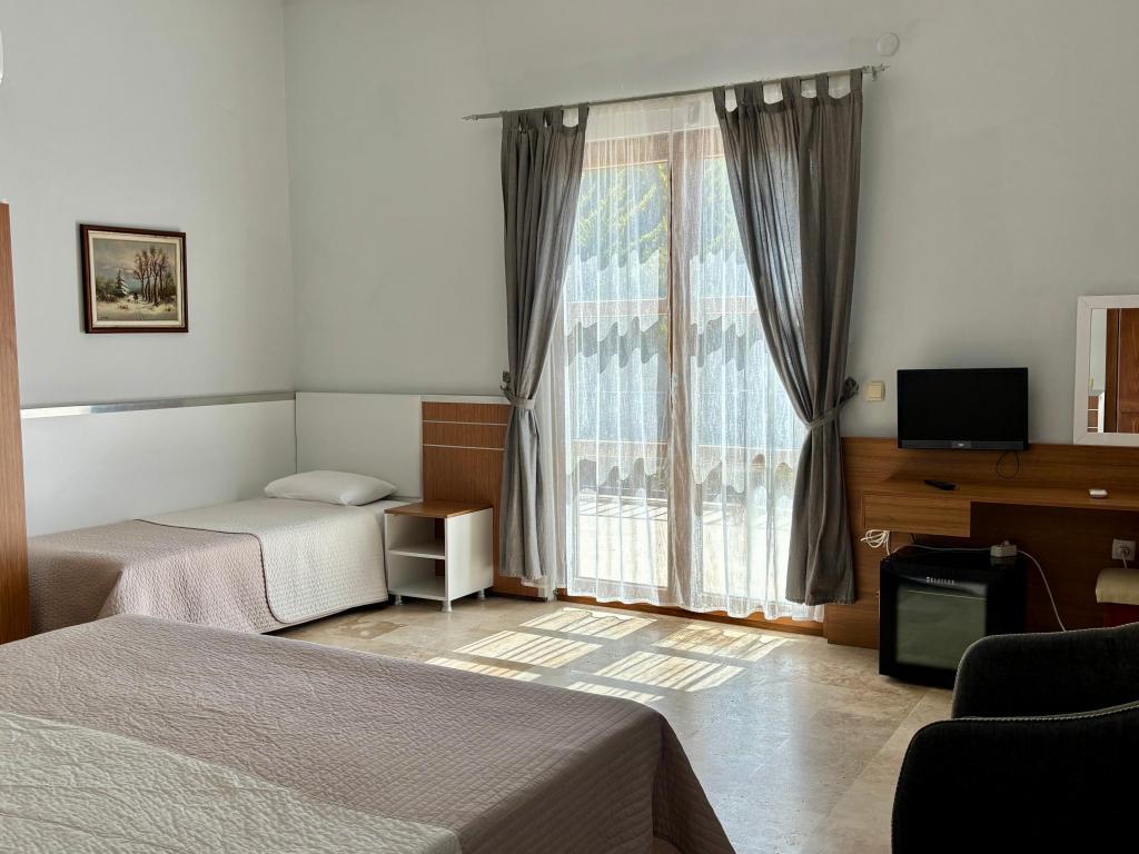 Siesta Otel Bozcaada — 2