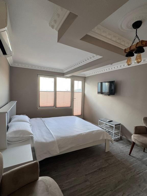 Silenos Boutique Hotel — 6