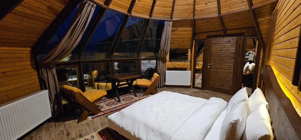 Snow Dream Hotel — 8