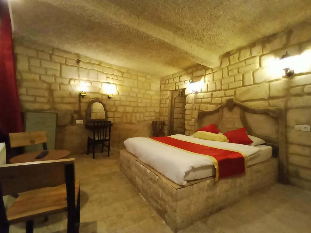 Stone Age Hotel — 2
