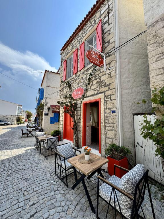 Sultys Alaçatı Köyiçi — 2