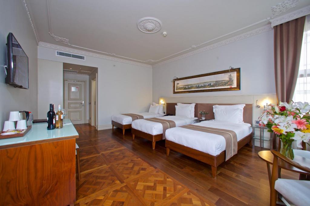 Taxim Lounge Hotel S Class — 10