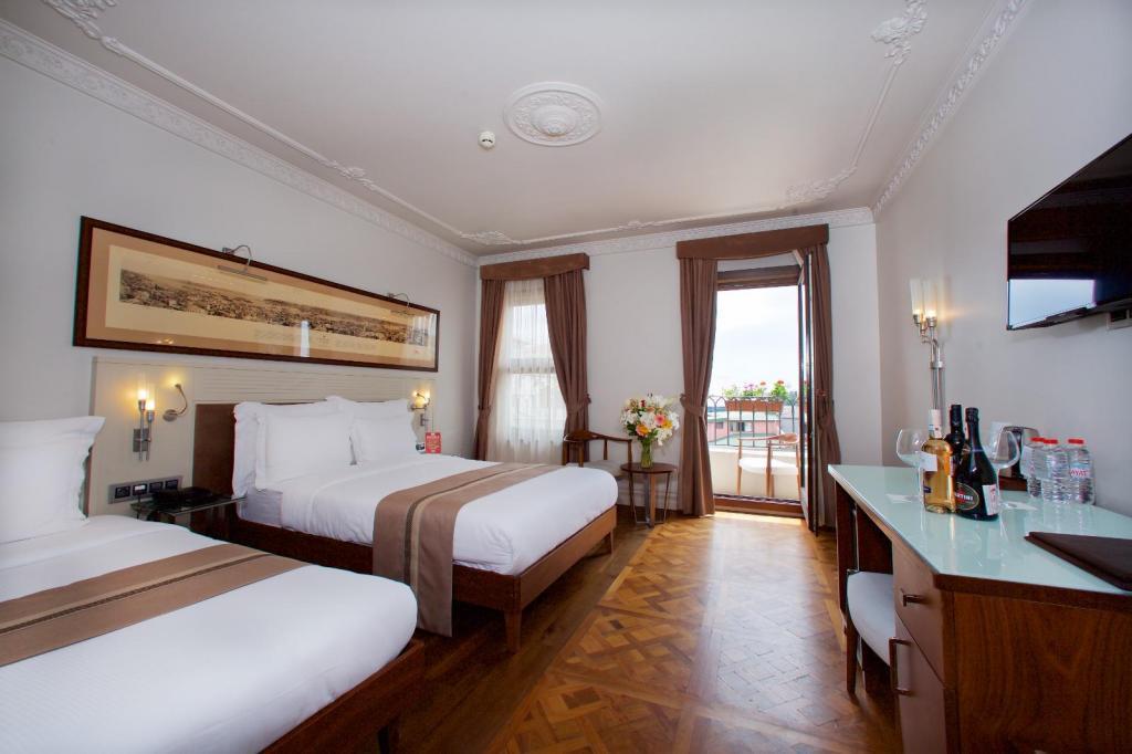 Taxim Lounge Hotel S Class — 3