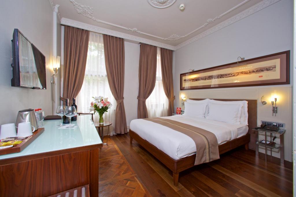 Taxim Lounge Hotel S Class — 4