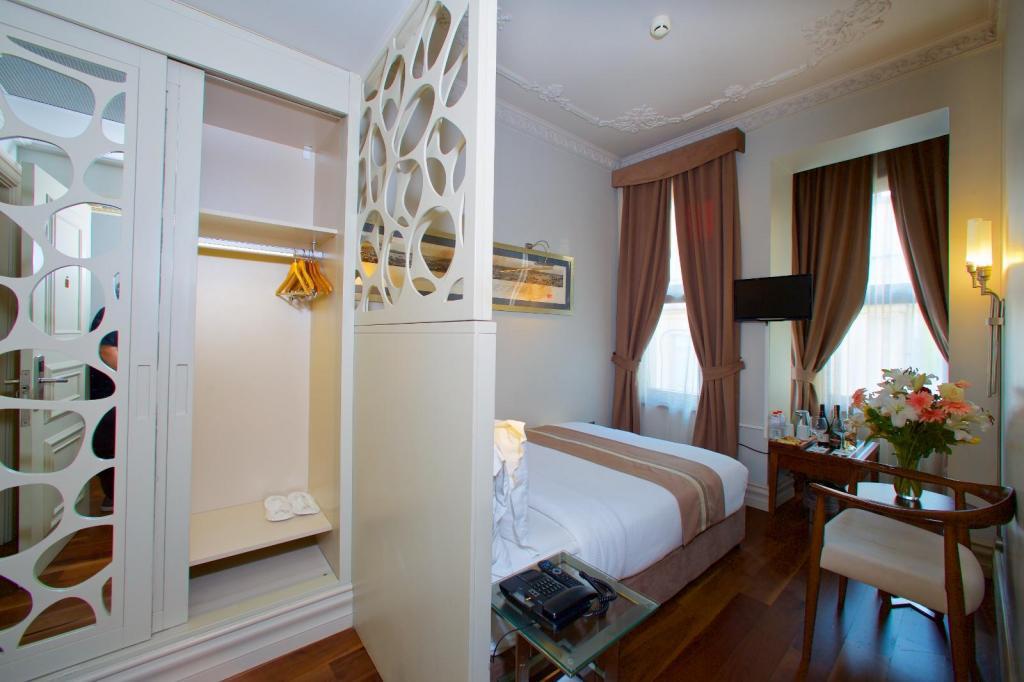 Taxim Lounge Hotel S Class — 6