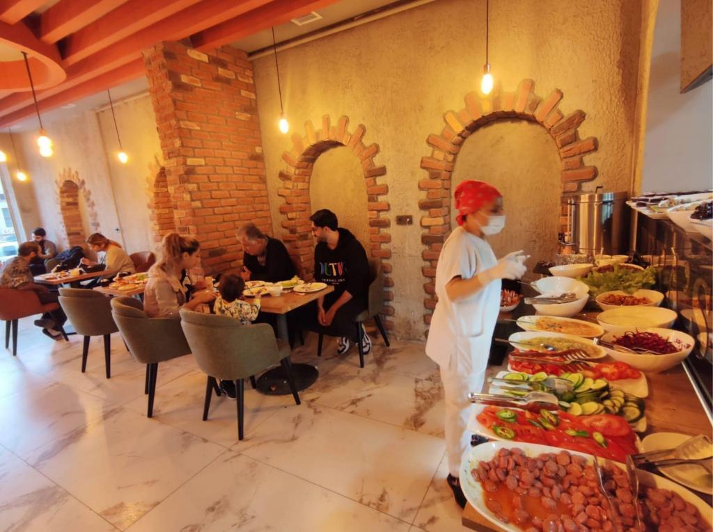 The Golden Pera's Hotel & Spa — 8