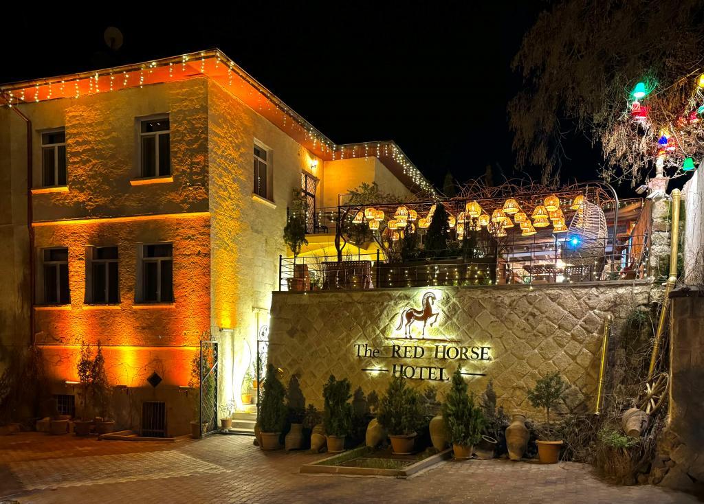 The Red Horse Hotel — 1