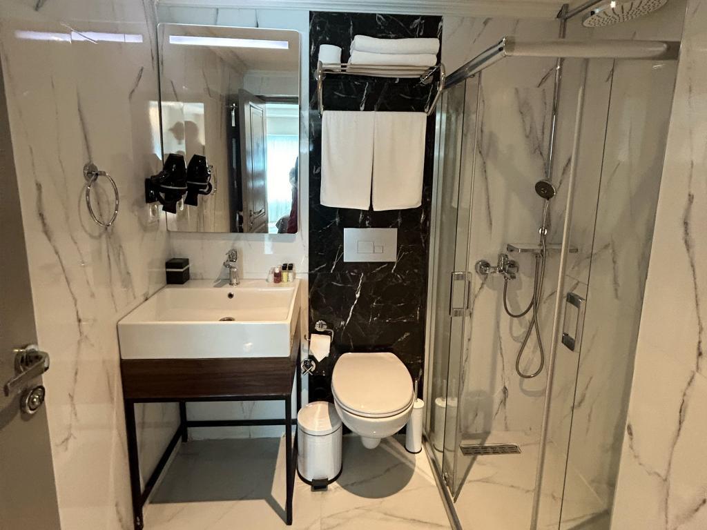 The Roomy Hotel Nişantaşı — 10