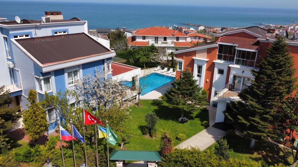 Treekos Suite Otel — 1