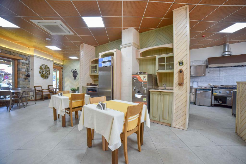 Troiada Otel — 4