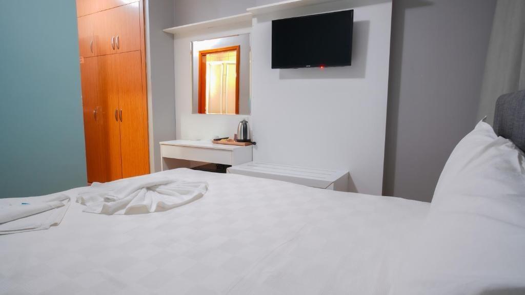 Uz Hotel Premium — 4