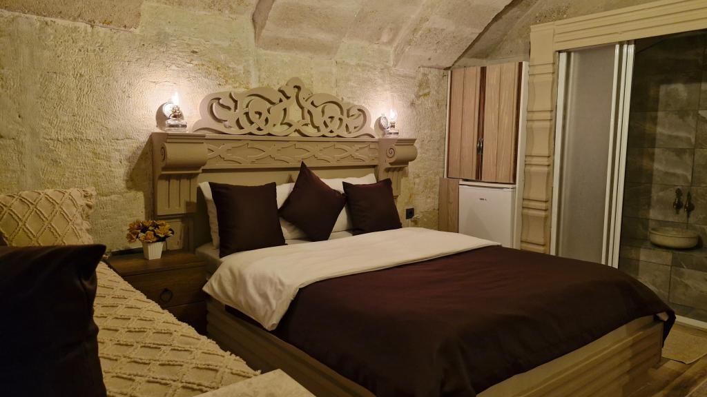 Vaveyla Cave Hotel — 4