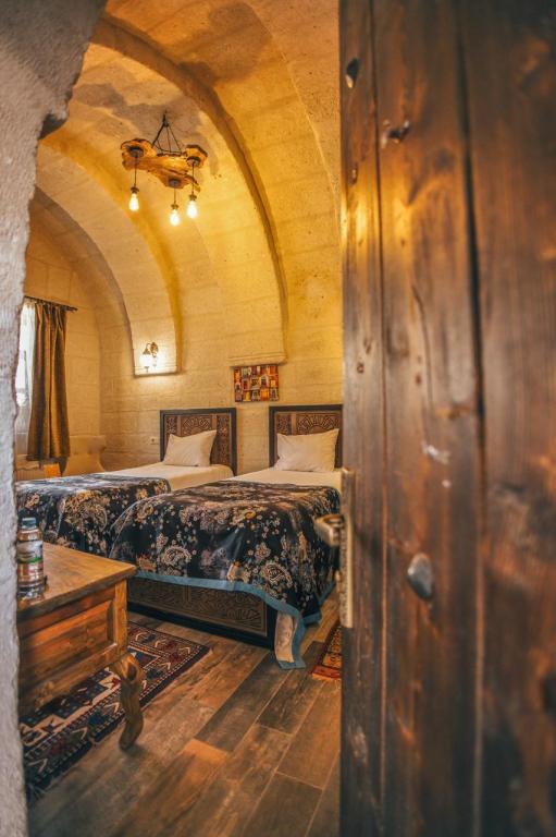 Vintage Cave House — 3