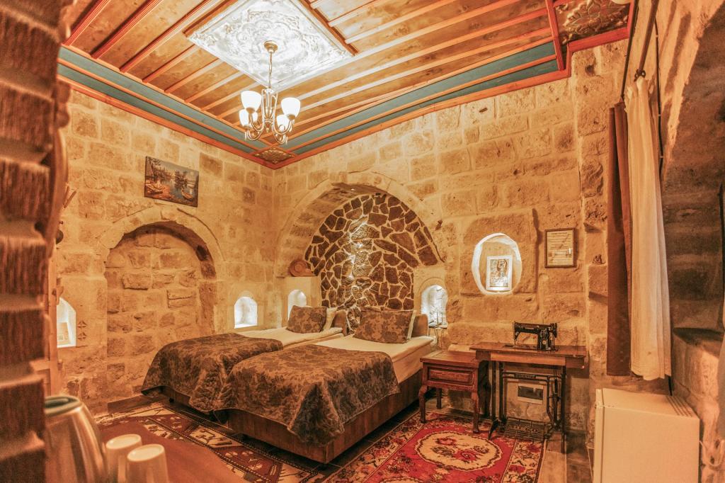 Vintage Cave House — 10