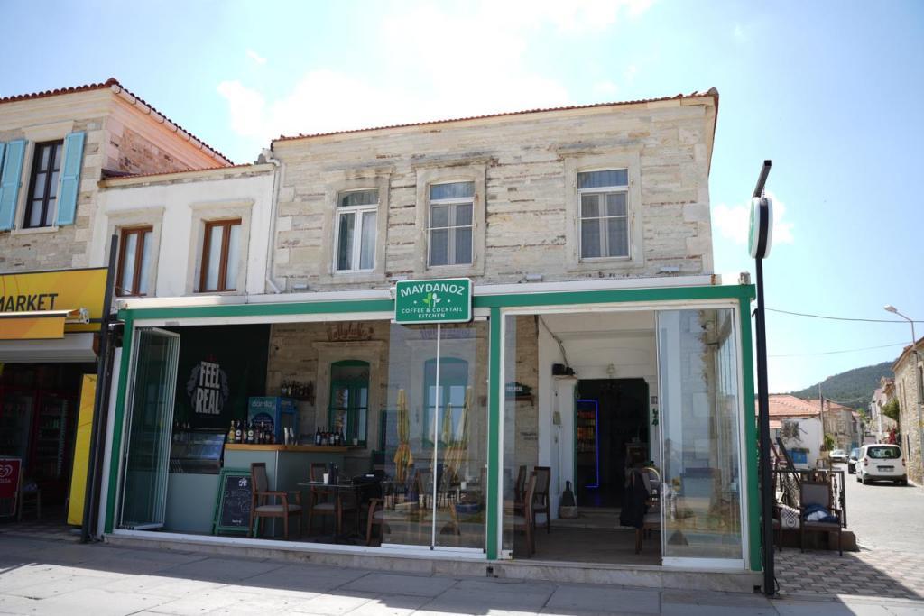 Yeni Foça Maydanoz Otel — 1