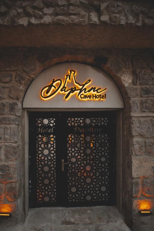 Daphne Cave Hotel — 8