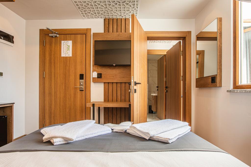 Grand Business Hotel — 3