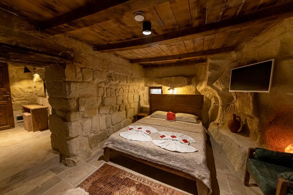 Feris Cave Hotel — 5