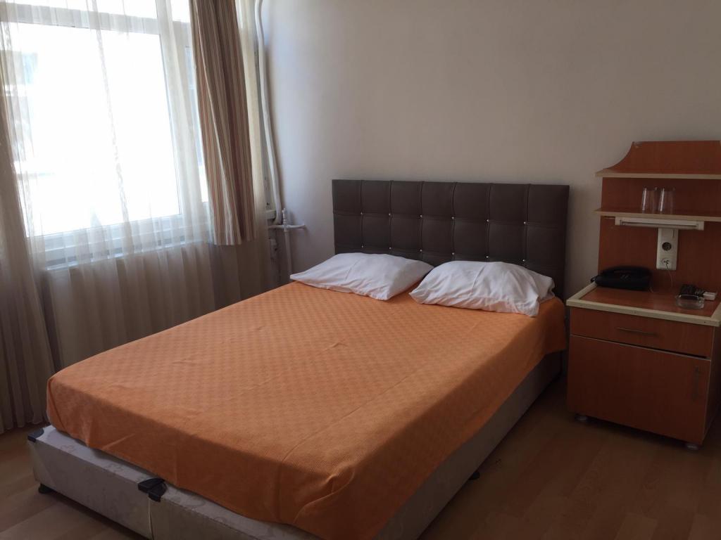 Otel Sarı — 3